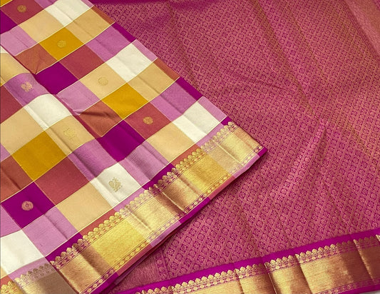 Magenta self-tone diamond lattice body close-up