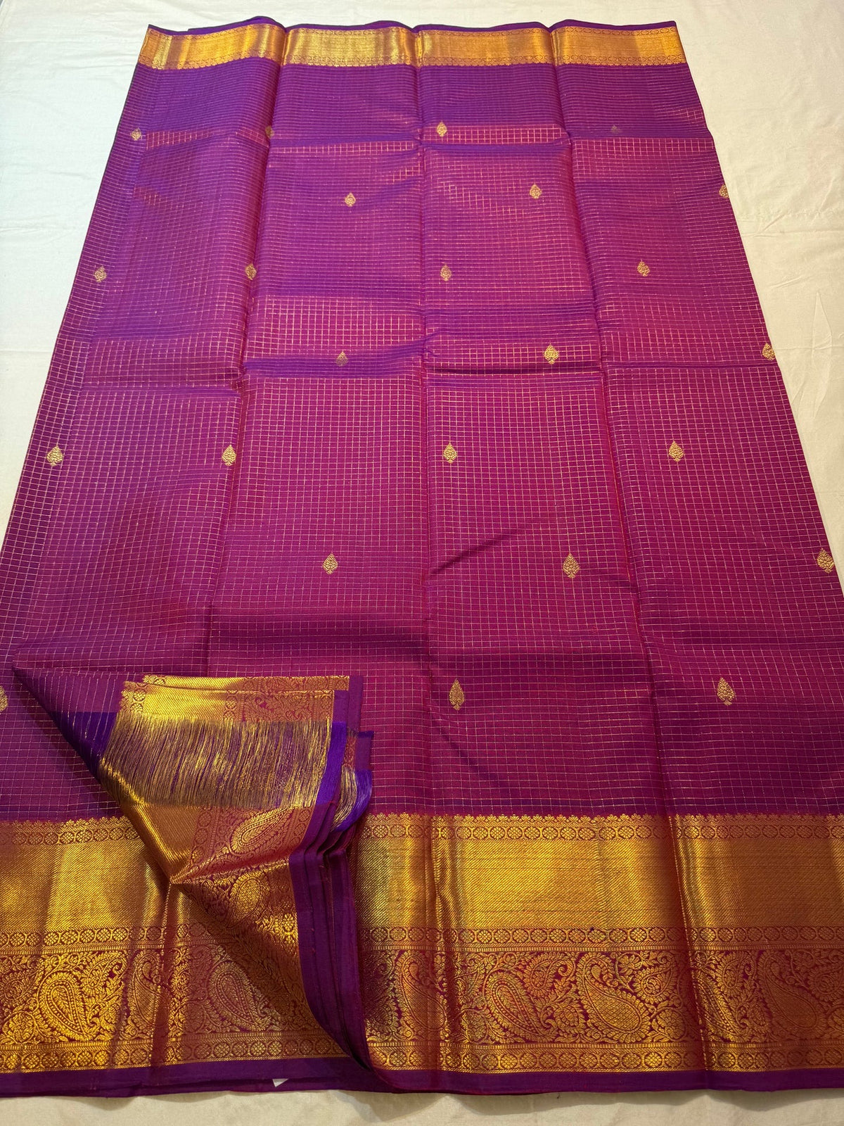 Magenta purple Pure Silk Kanchipuram Zari Kattam saree with gold zari border