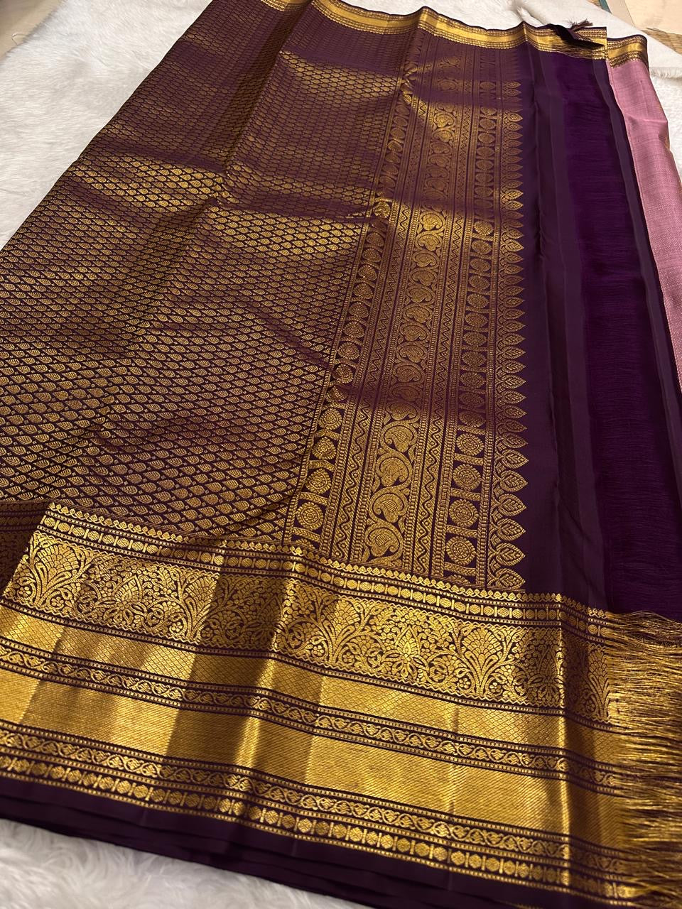Fine Zari Kattam structure and buttas on the Dusty Mauve-Lilac silk.