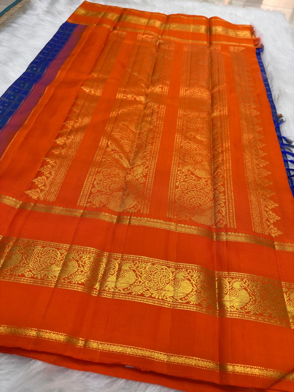 Mayil floral gold zari kanchipuram border – Idam Living Pure Silk Kanchipuram saree