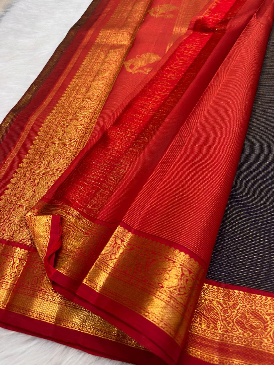 Midnight Navy Kancheepuram silk saree — full front view, vairaoosi weave — Idam Living