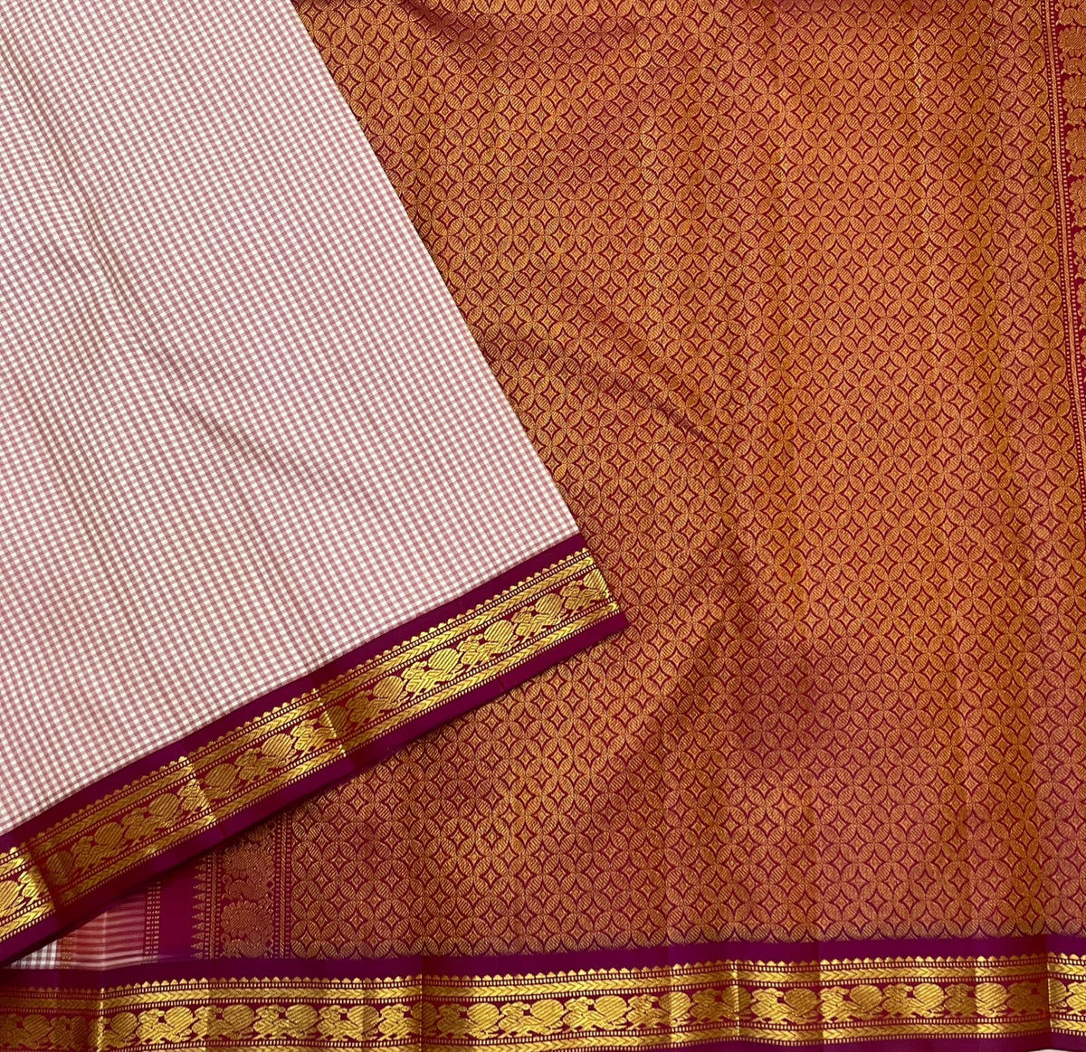 Red and Ivory Handwoven Pure Silk Kanchipuram Saree with Mini Kattam and Arakku Border, contrasting border detail