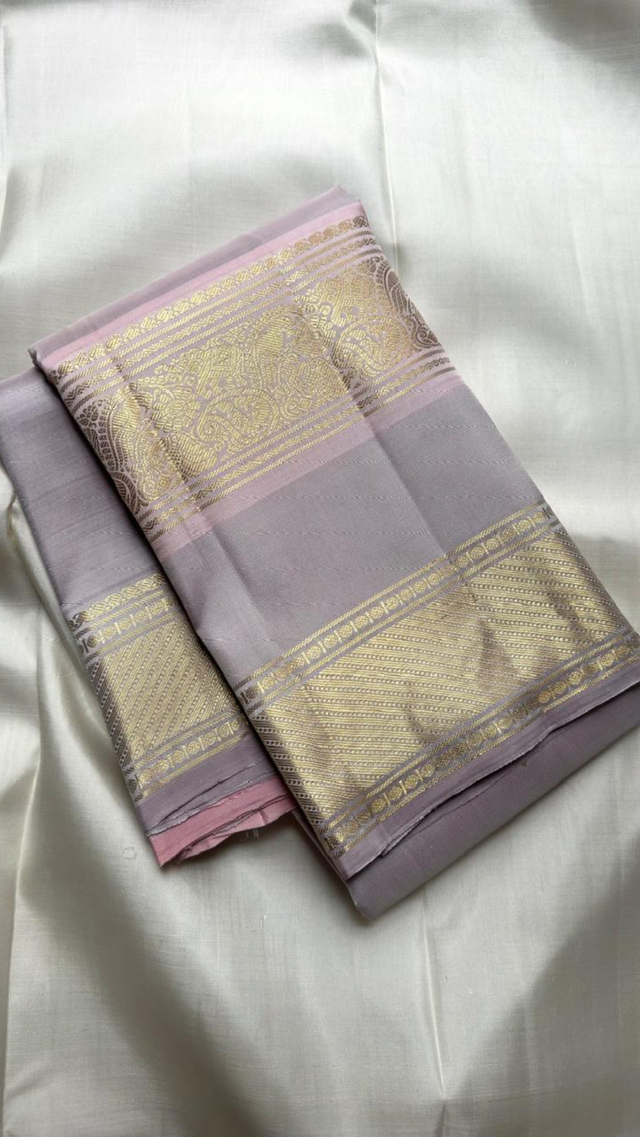 Misty Lavender-Grey Handwoven Pure Silk Kanchipuram Saree with Blush-Pink Rettapet Border and Gold Zari Buttas