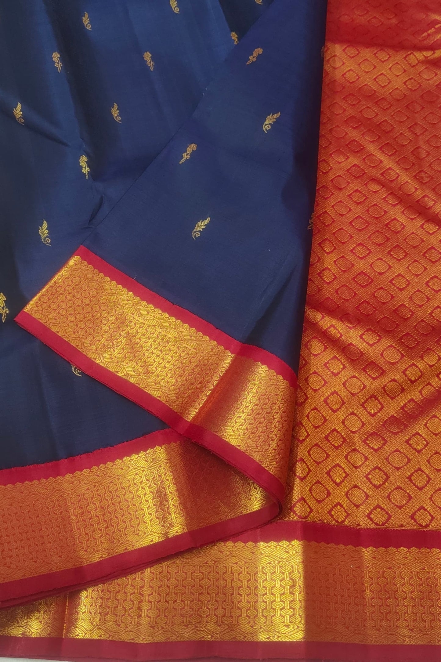 Navy Blue Handwoven Pure Silk Kanjivaram Saree with Vermilion Red Korvai Border