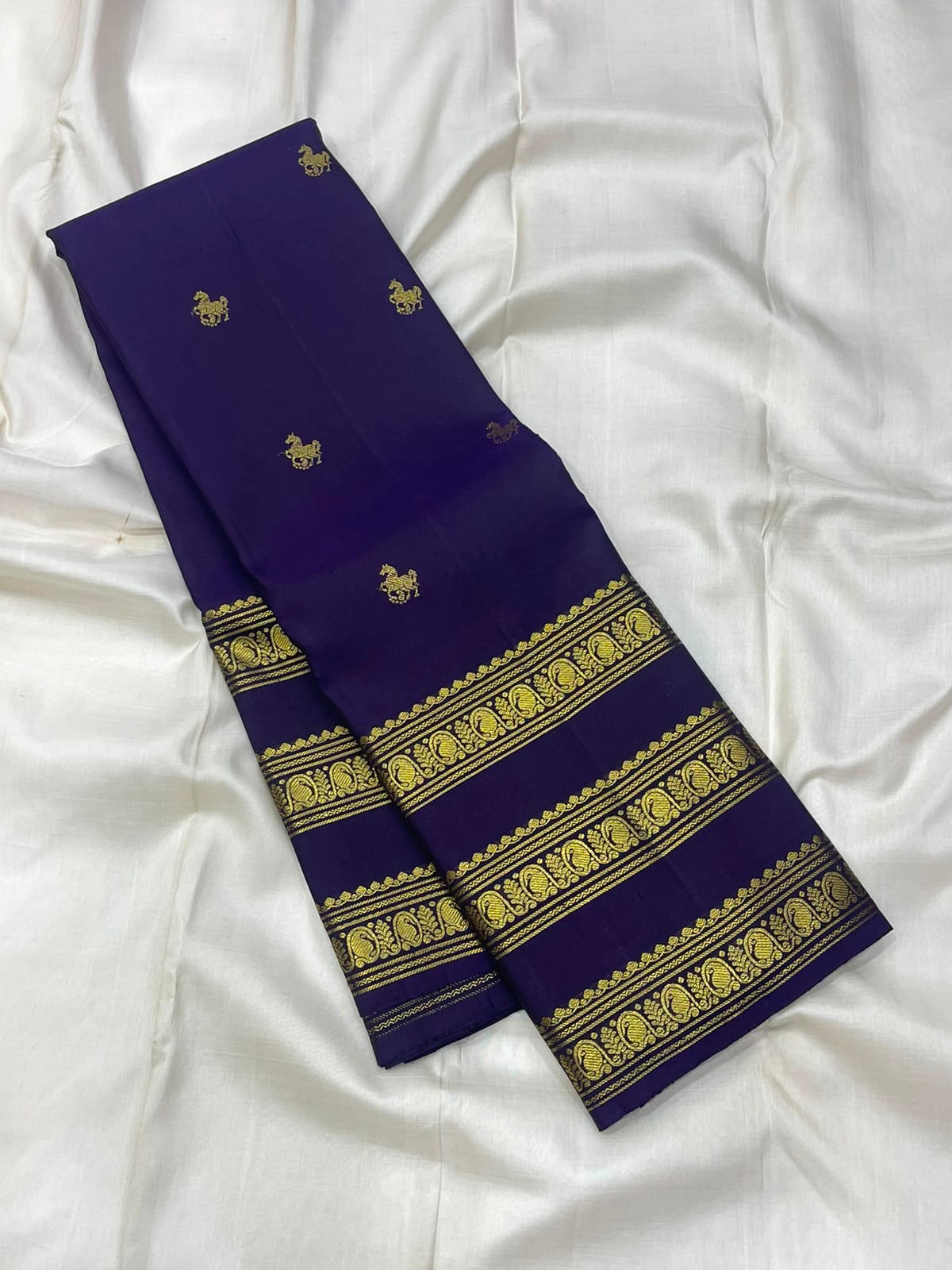 Navy Blue Handwoven Pure Silk Kanchipuram Saree with Horse Motif Varisaipet Border