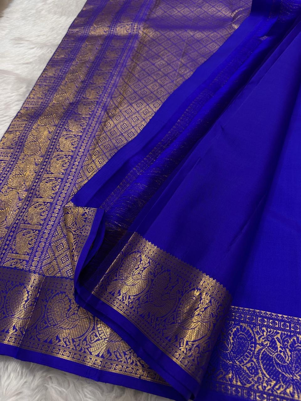 Neelam Blue pure silk Kanchipuram Butta saree, view 2