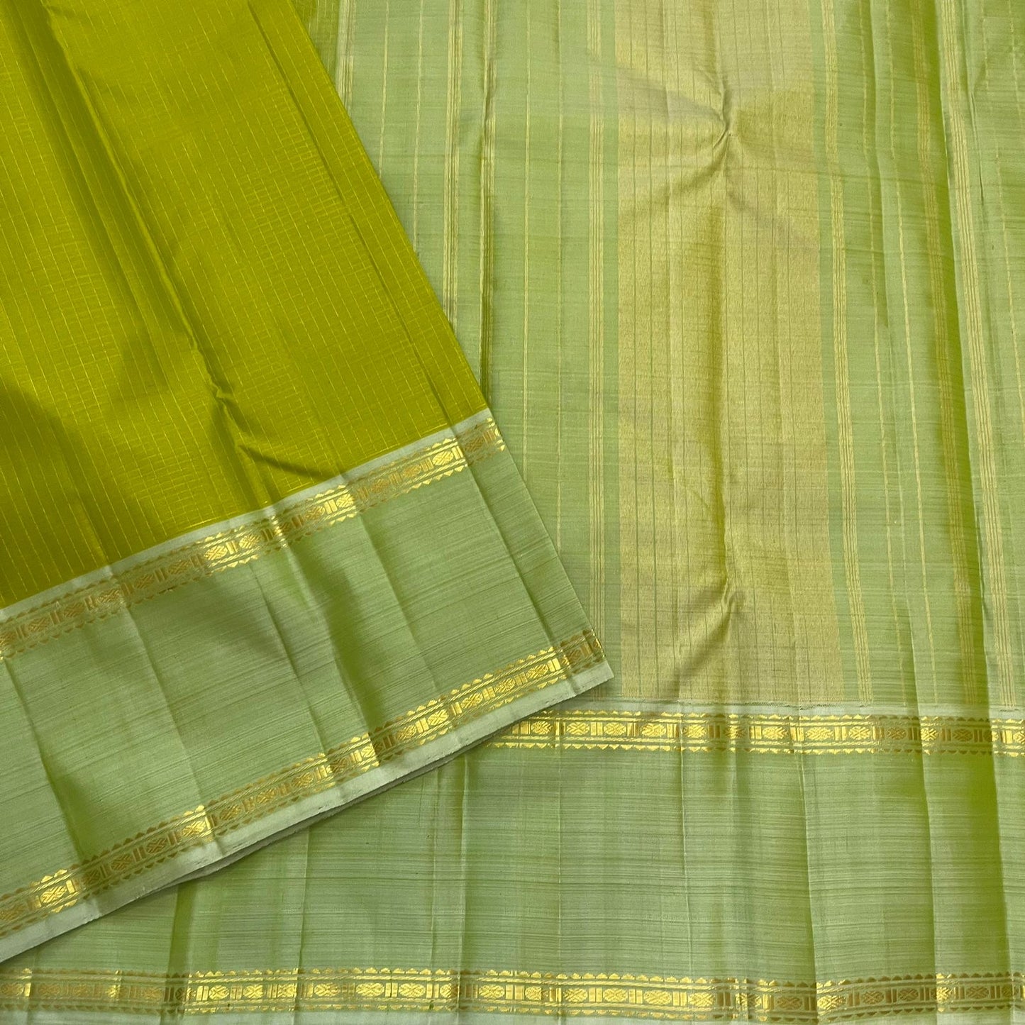 Pale sage korvai border on olive green Kancheepuram pure silk saree — Idam Living