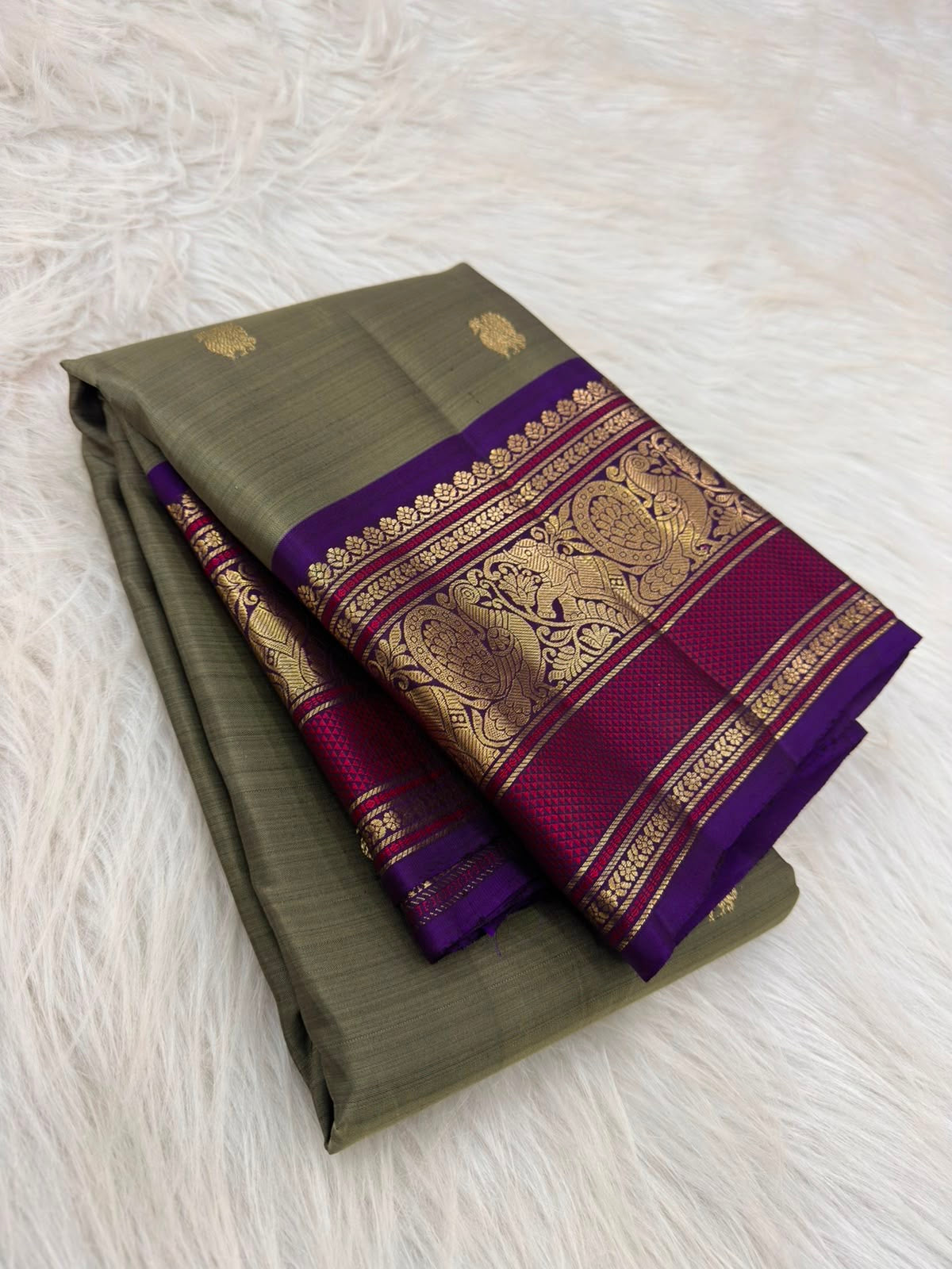 Olive Grey Kanchi Pattu Saree — pallu detail with raspberry silk-thread panel