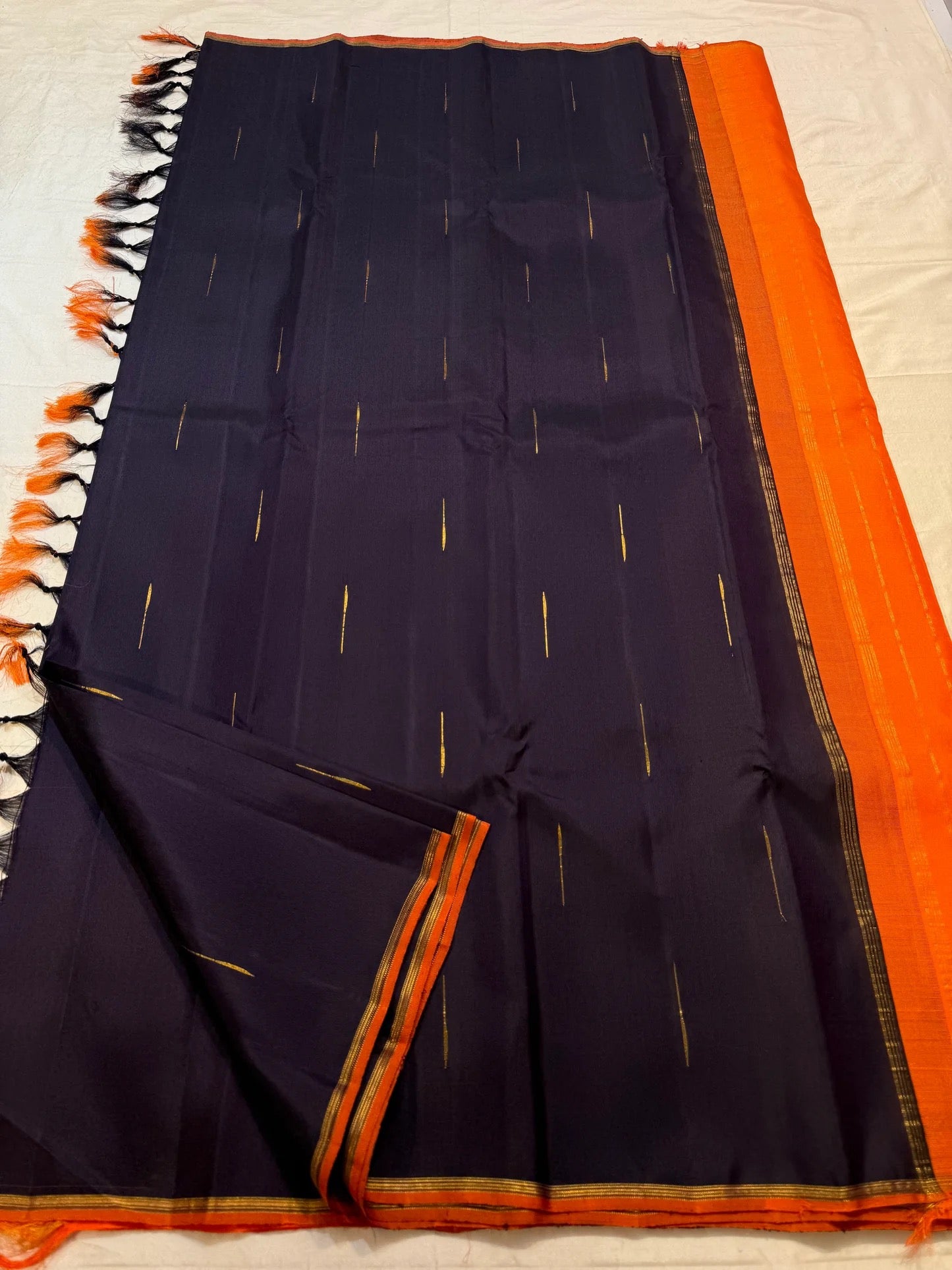 Deep Paaku Brown Handwoven Pure Silk Kanjipuram Saree with Malli Moggu Zari Buttas and Burnt Orange Border