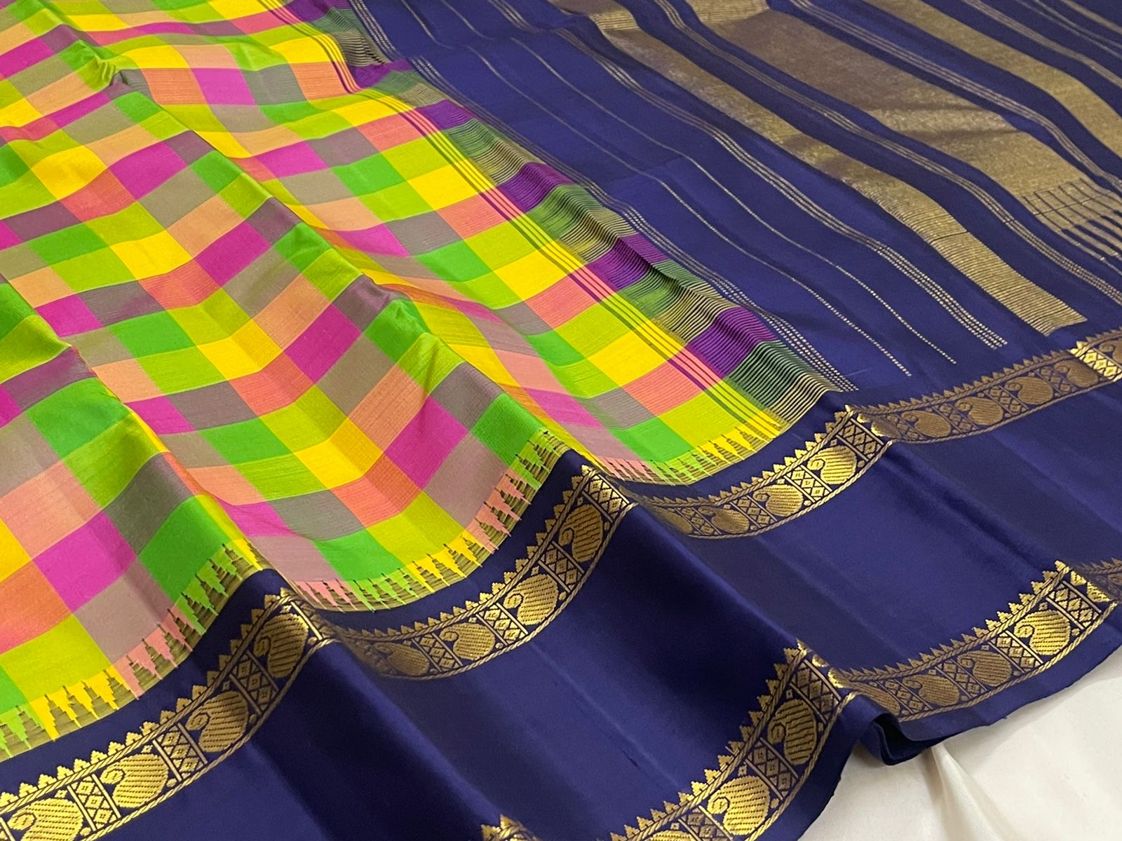 Paalum pazhamum check body close-up on handwoven Kanchipuram pure silk saree — Idam Living