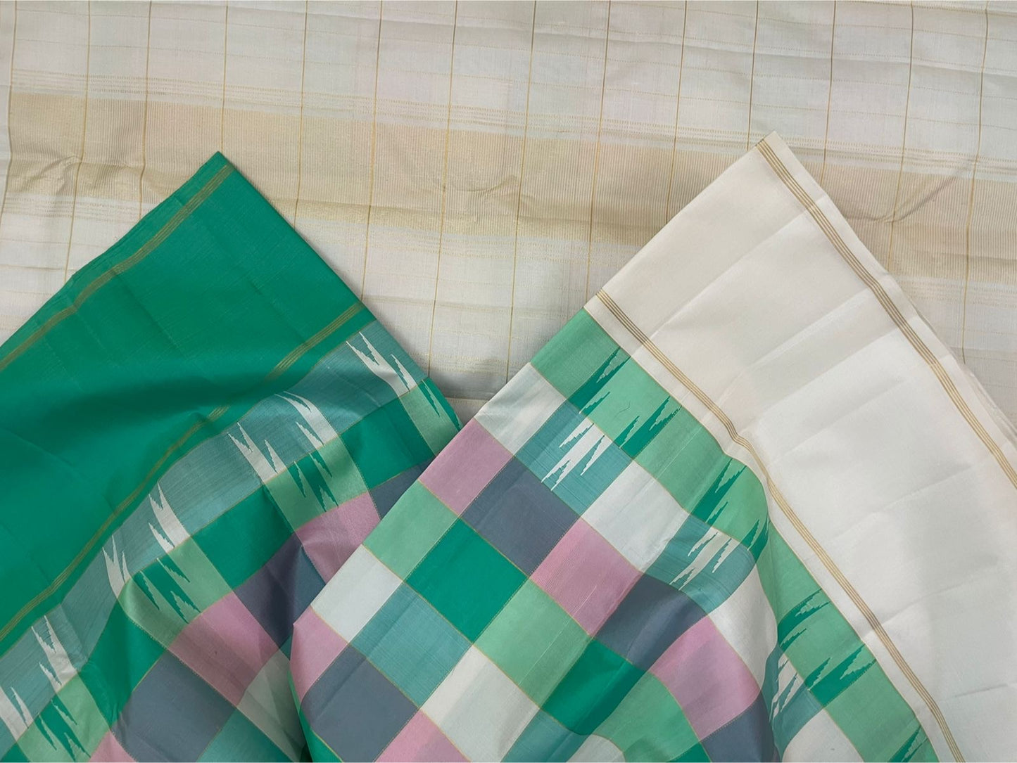 Paalum Pazhamum multicolour check and off-white handwoven pure silk Kanjivaram saree Kanchi Kattam Ganga Jamuna border overview