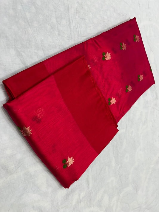Red-pink handwoven Chanderi saree with pale-gold flowers