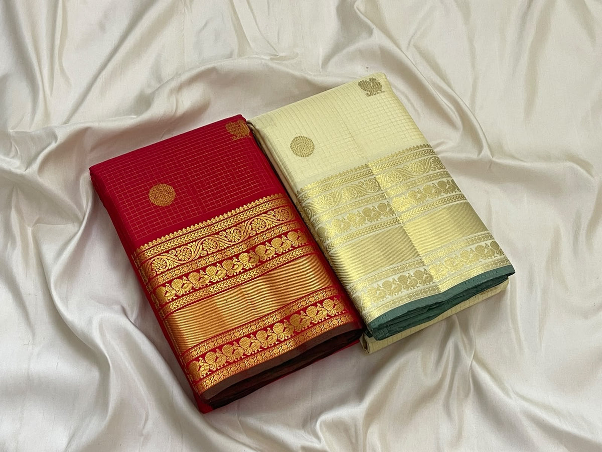 Warm ivory handwoven pure silk Kanjipuram Zari Kattam saree with gold zari grid, Kili buttas and dark green selvedge — Idam Living