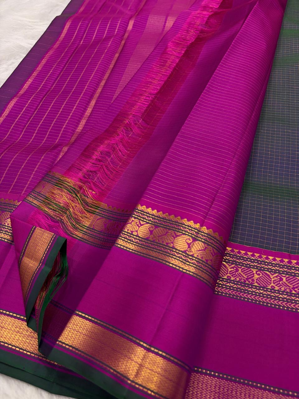 Peacock Green and Magenta Handwoven Pure Silk Kanjipuram Saree with Zari Kattam Rettapet Border