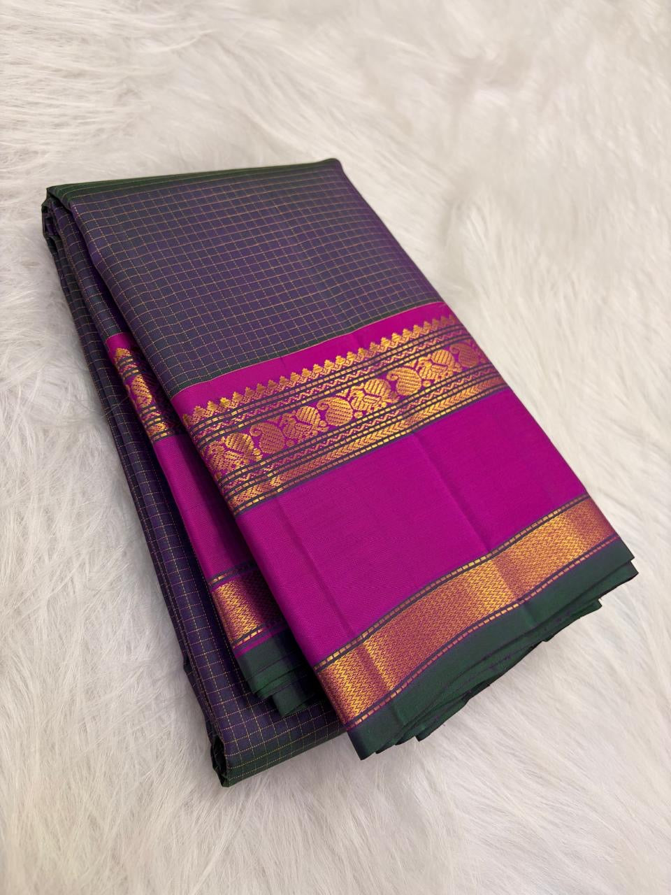Peacock Green and Magenta Handwoven Pure Silk Kanjipuram Saree with Zari Kattam Rettapet Border