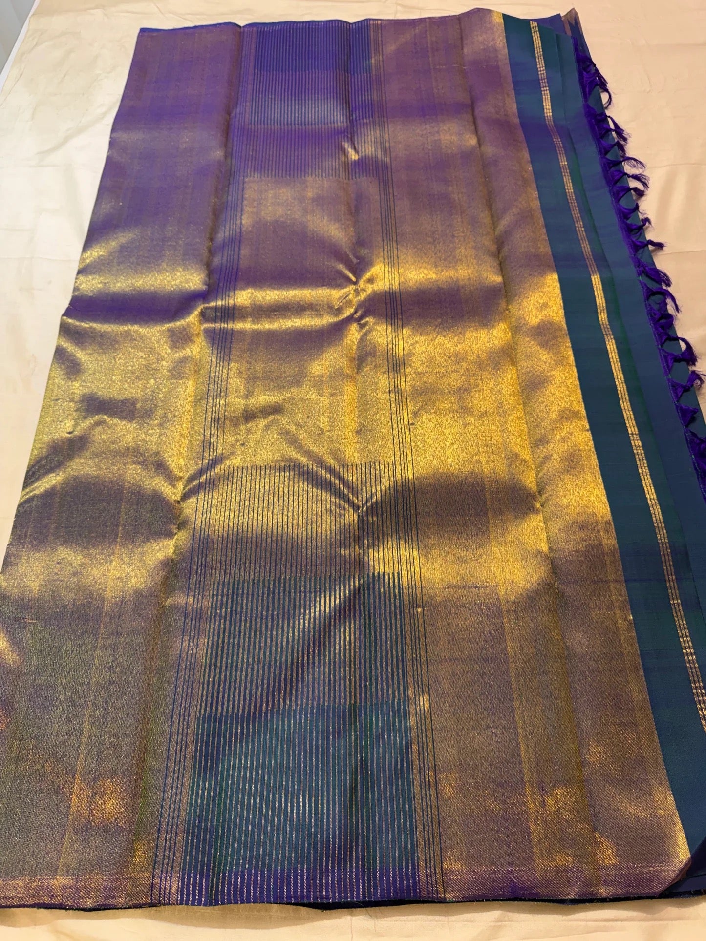 Peacock Teal Pure Silk KanchiPattu Ettukol Saree - heritage gold border detail