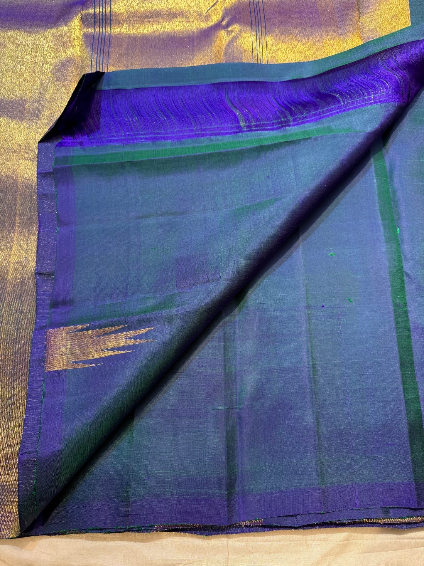 Peacock Teal Pure Silk KanchiPattu Ettukol Saree - body detail