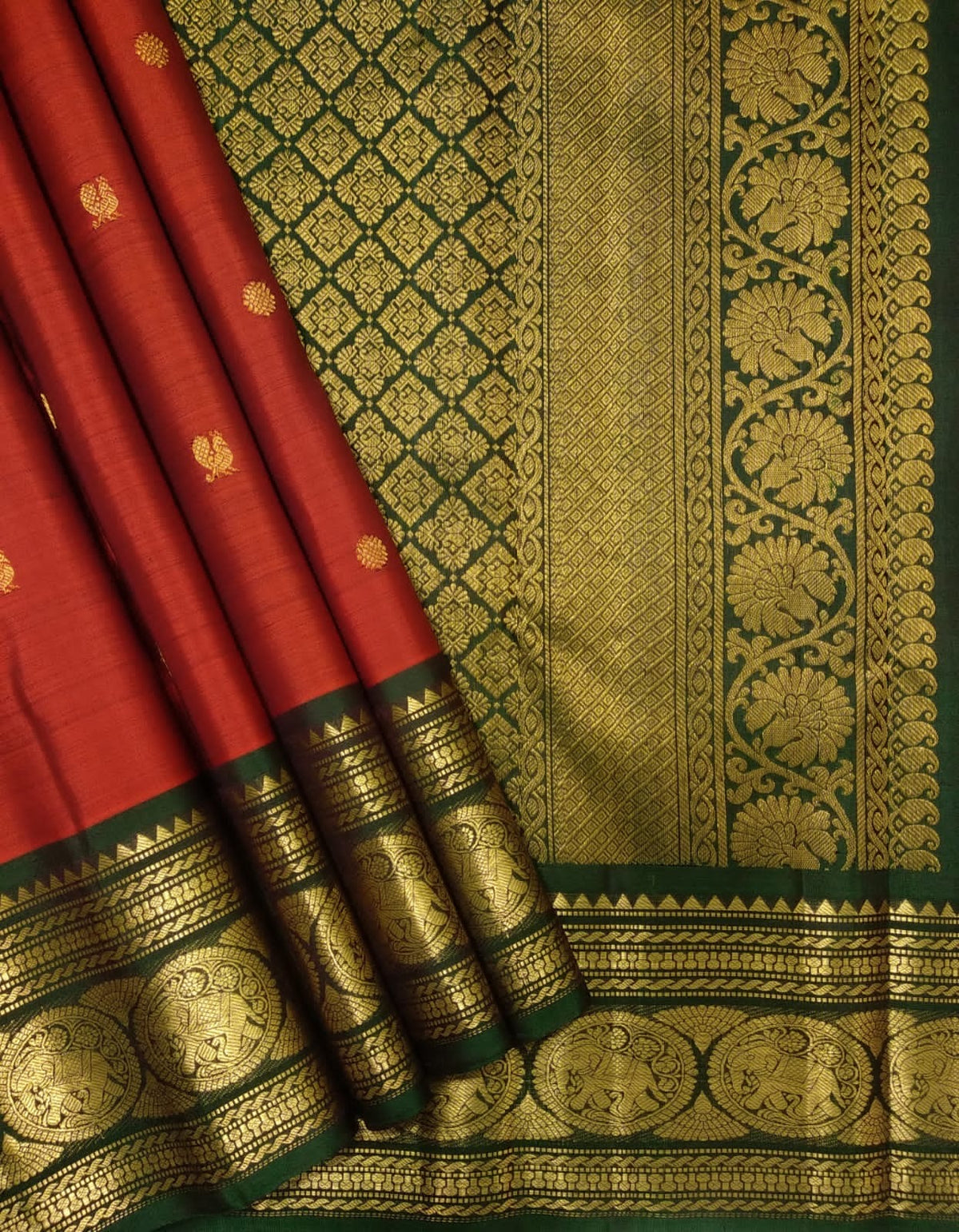 Pillar-Box Red Pure Silk Kanchipuram Korvai saree with Forest Green border