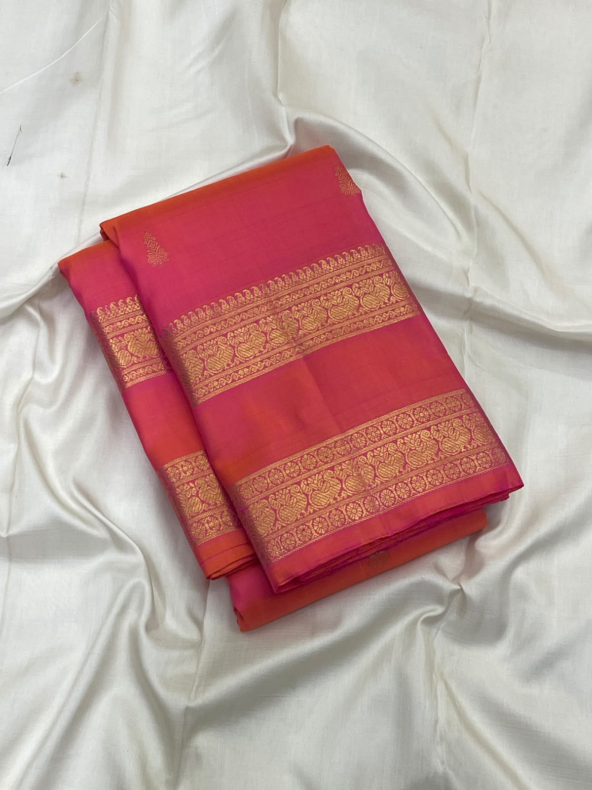 Radiant Orange Pink Shot Colour Handwoven Pure Silk Kanjeevaram Rettapet Saree with Gold Zari Border