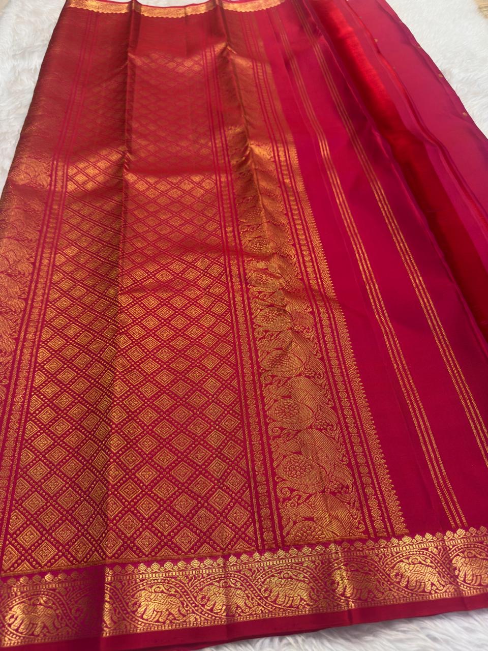 Raspberry Pink Handwoven Pure Silk Kanjipuram Saree with Small Gold Buttas & Petite Zari Elephant Border