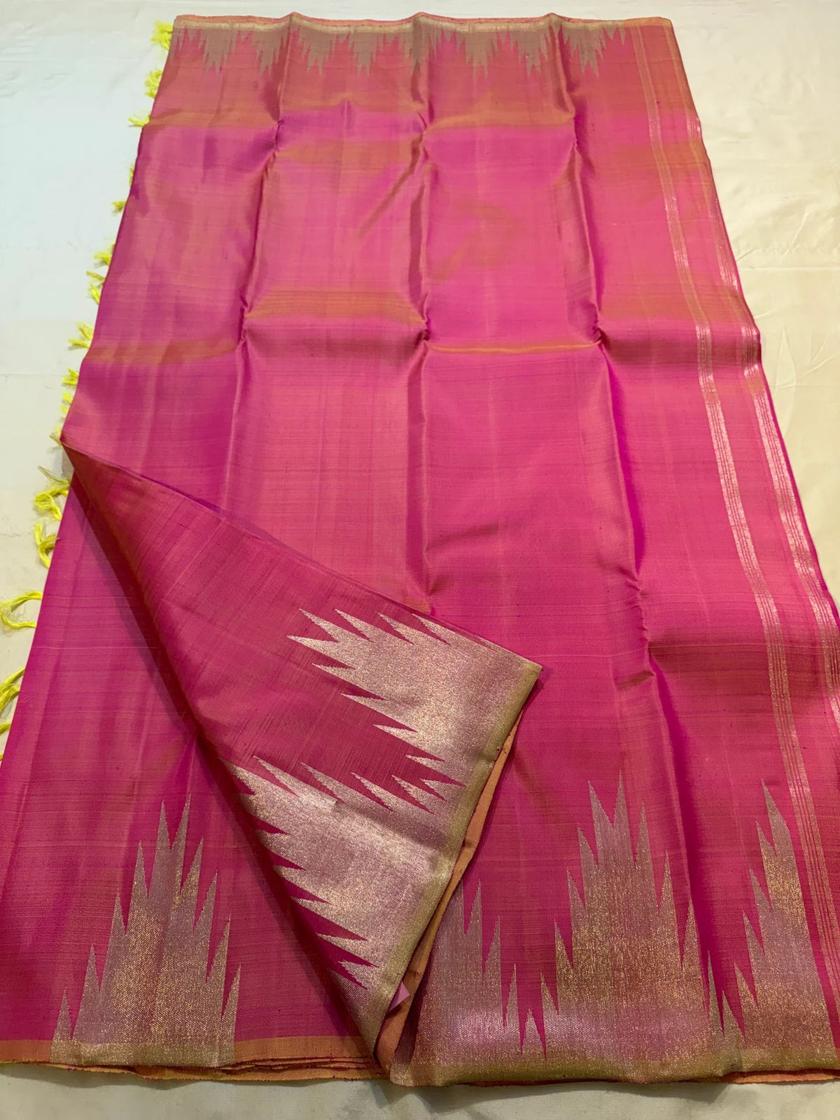 Pink metallic temple border Kanjivaram saree pallu