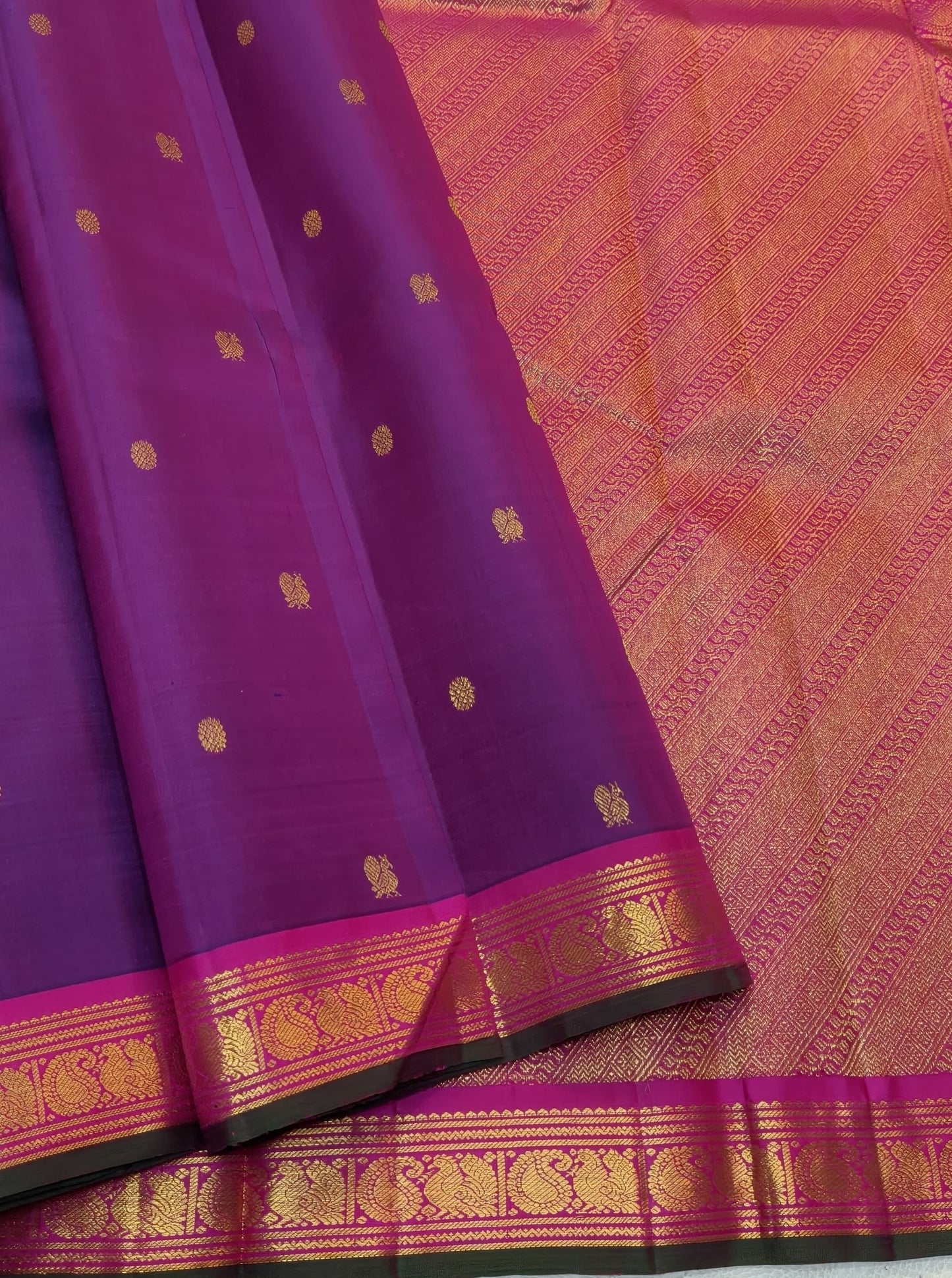 Magenta Handwoven Pure Silk Kanchipuram Saree with Pink Korvai Zari Border and Rich Pallu