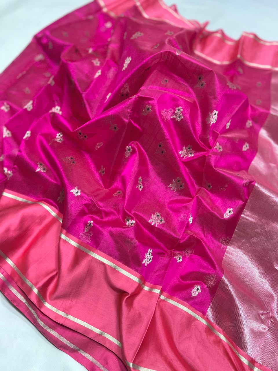 Mashru-style pink border detail with silver pinstripes