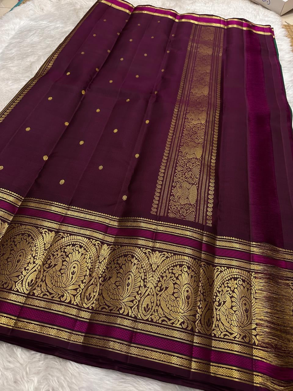 Plum violet border pure Kanjivaram silk saree with ornate pallu – Idam Living