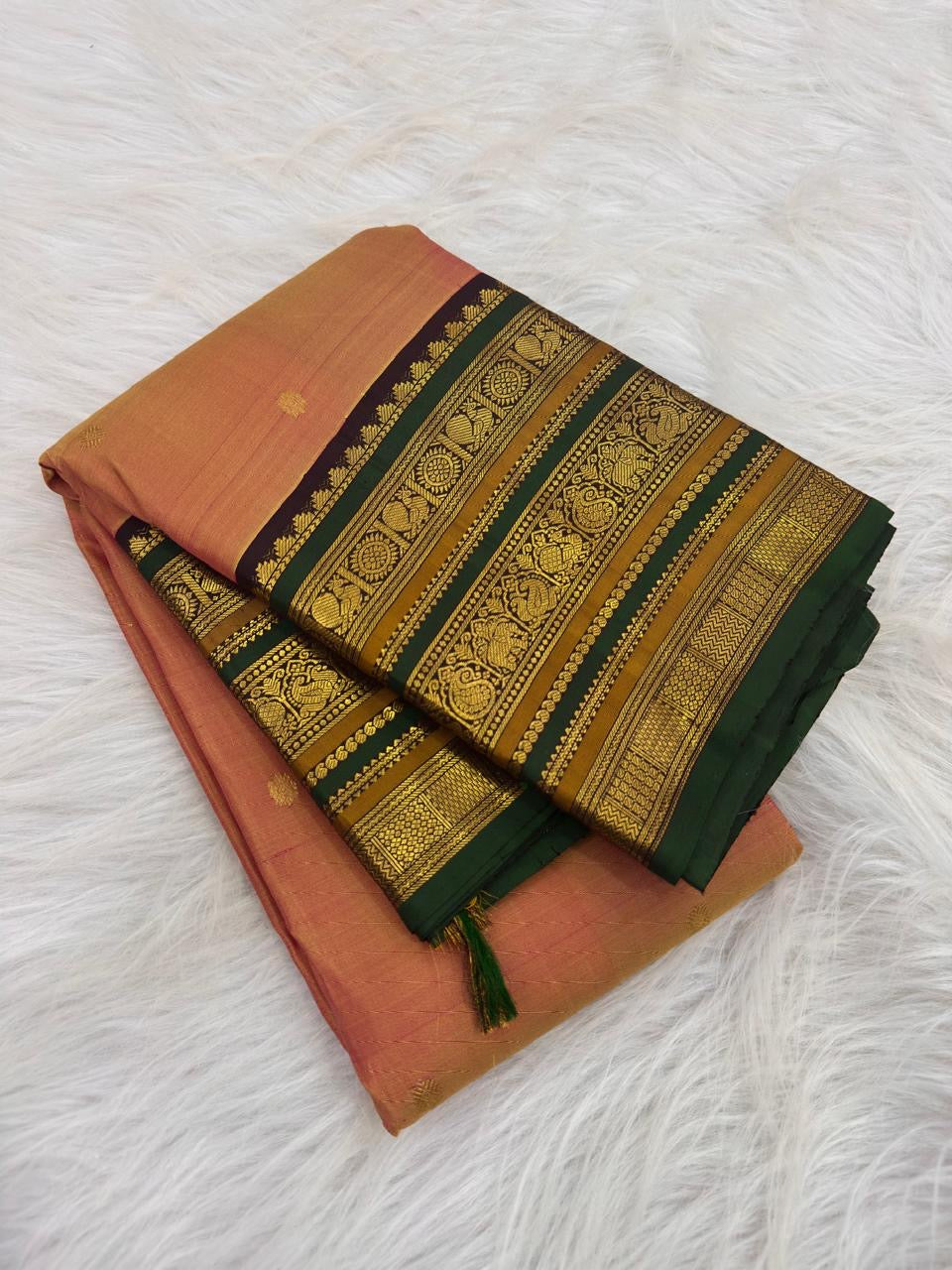 Ponvandu (Golden Beetle) Handwoven Pure Silk Kanjivaram Varisaipet Saree with Antique Gold Body — Idam Living
