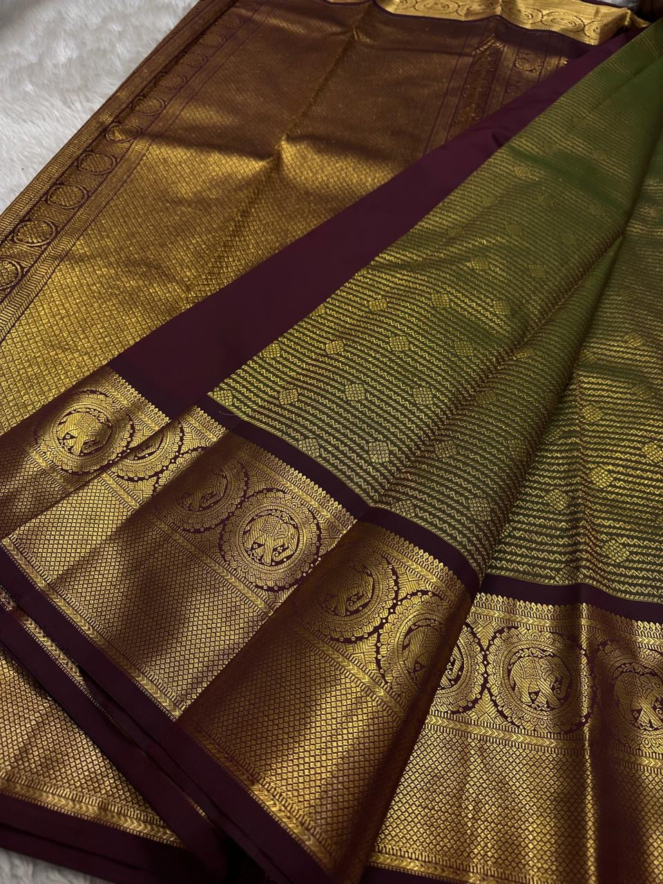 Ponvandu Golden Green pure silk Kanjeevaram saree — ponvandu weave