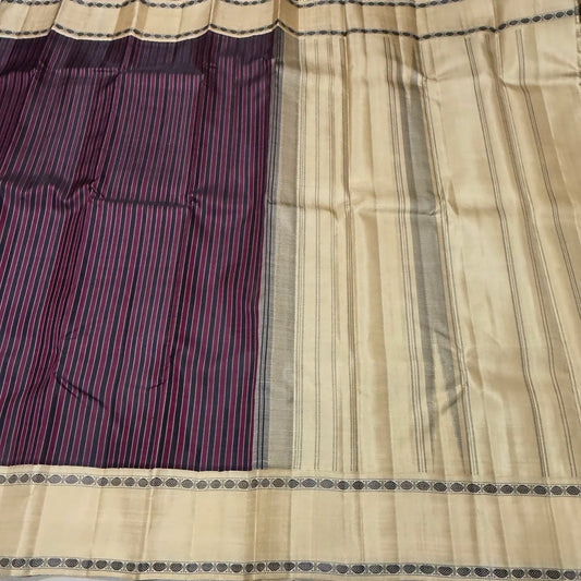 Close view of the body weave on the Maroon and Black Striped Premium Zariless Korvai Kanjivaram Saree with Off White Rettapet Rudraksham Borders.