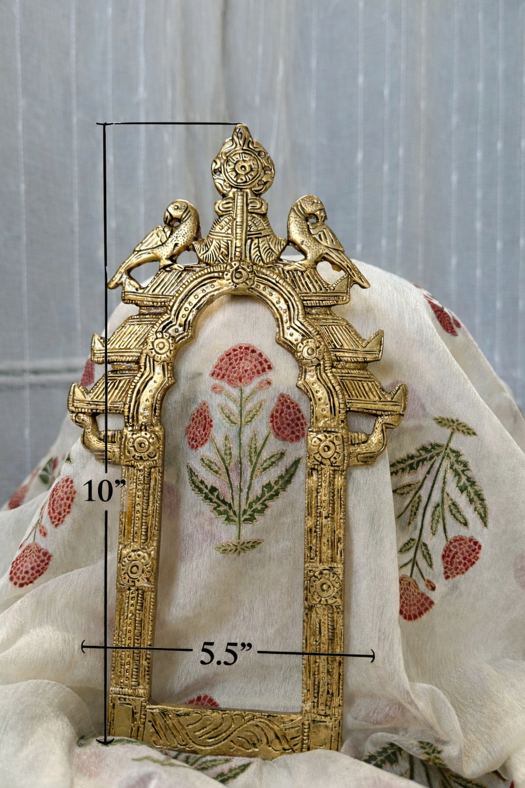 Pure brass temple arch decorative frame with bird motifs, 10 inches height and 5.5 inches width, traditional Indian handcrafted metal decor