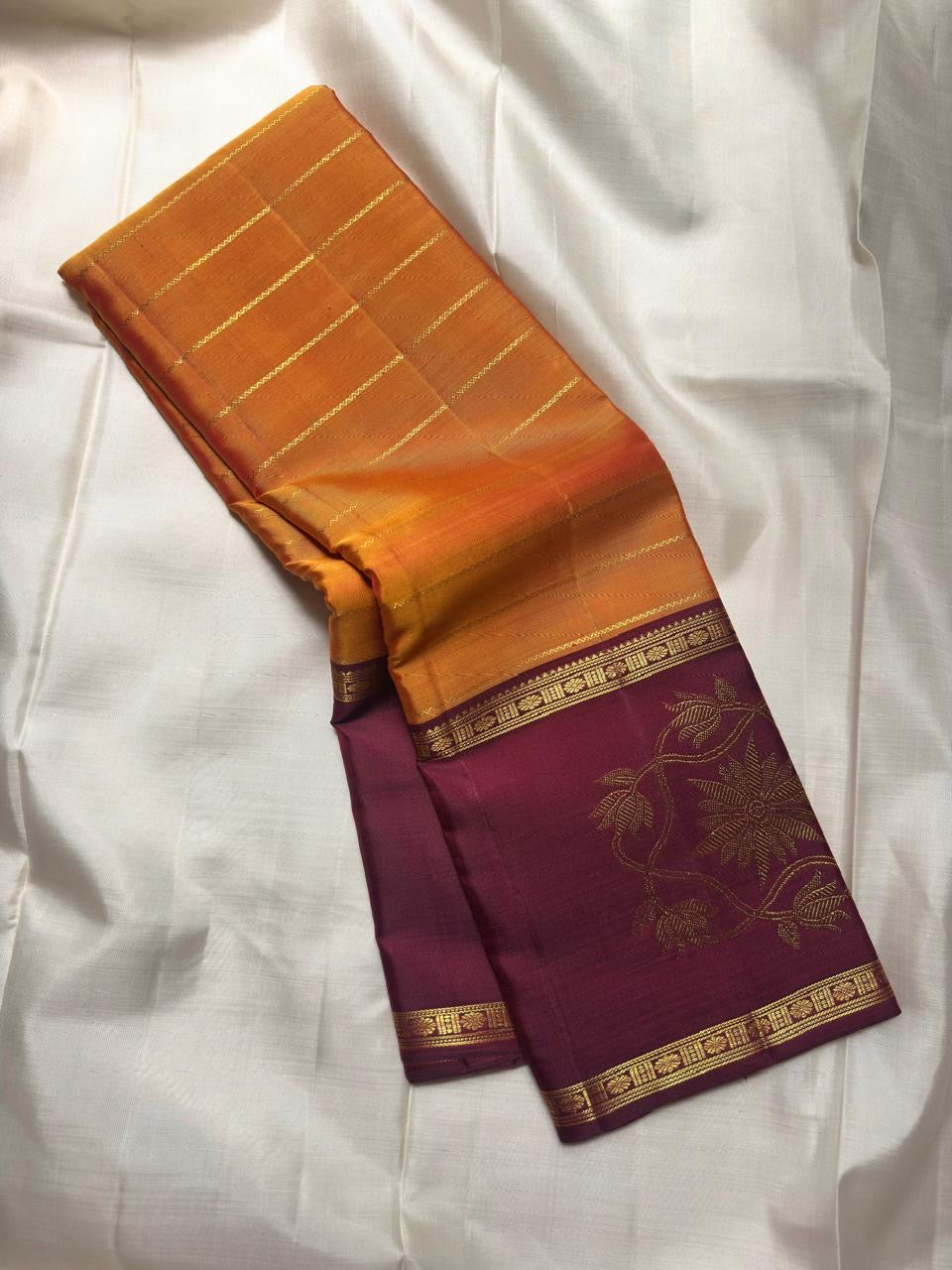 Saffron Orange pure silk Kanchi Pattu saree, Rettapet weave with Deep Maroon border — body weave close-up
