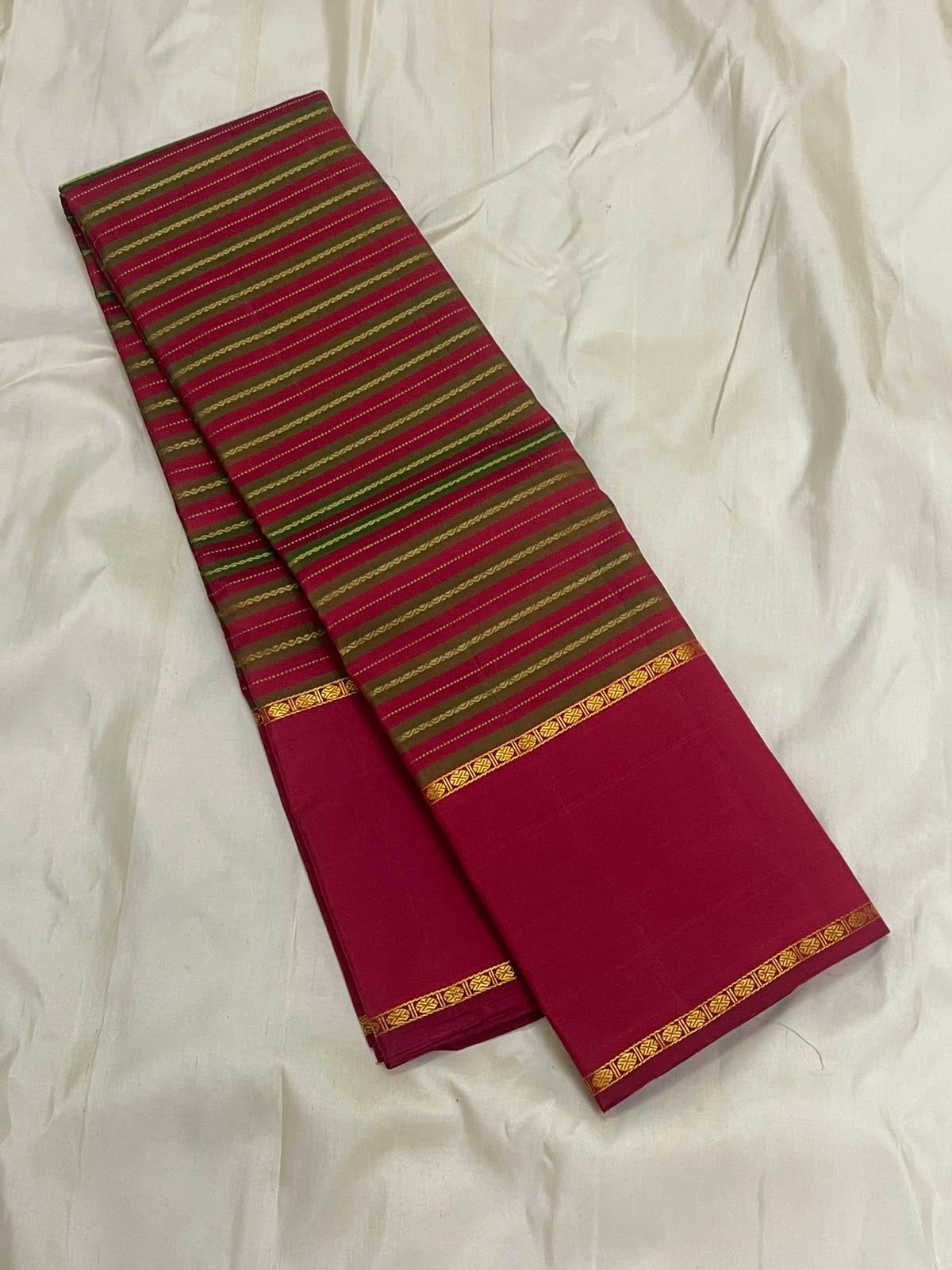 Vintage vermilion Vazhaipoo stripes handwoven pure silk Kanchipuram Rettapet saree with Manthulir green bands, full view