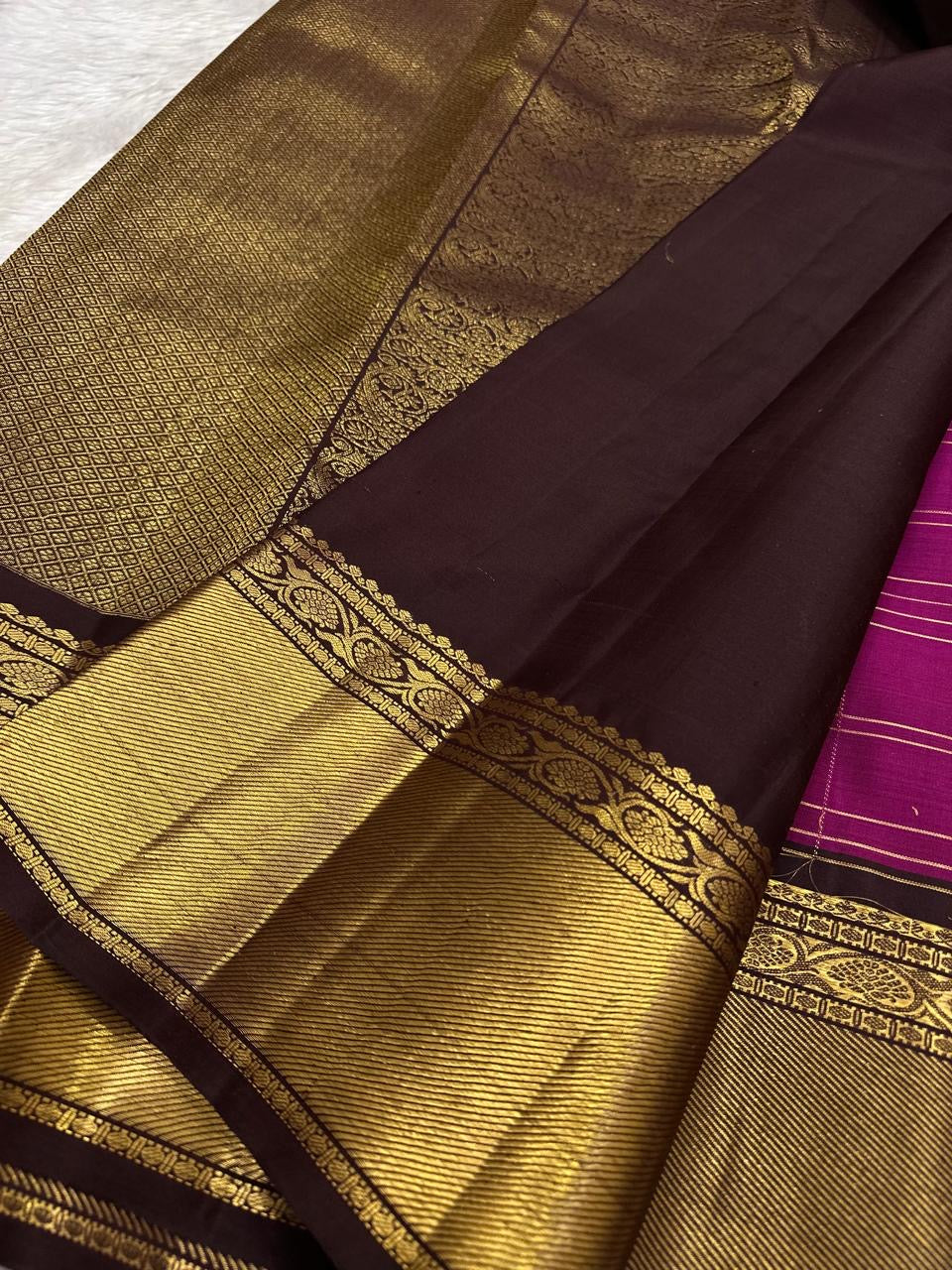 Pure silk Zari Kattam KanchiPattu saree in raspberry purple, full drape