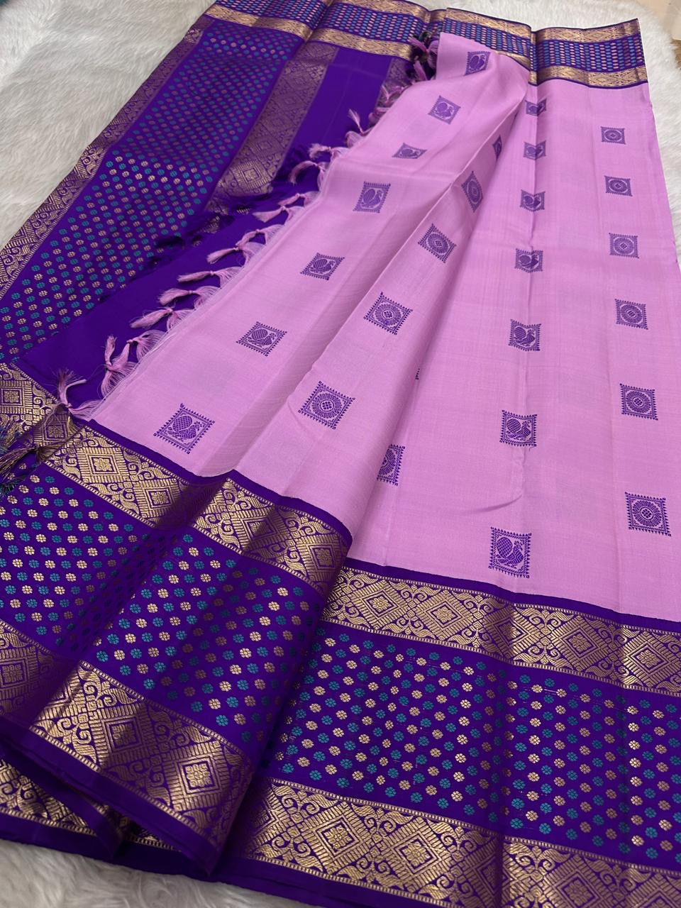 Lavender Pink pure silk Kanchipuram Rettapet saree, body view showing the silk and ornamental weave