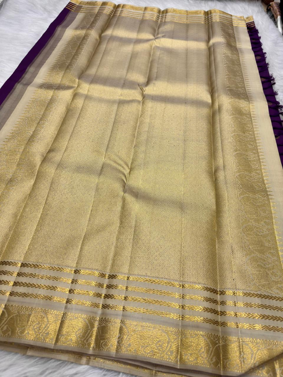 Royal Violet pure silk Kanchipuram Rettapet saree, pallu view showing the silk and ornamental weave