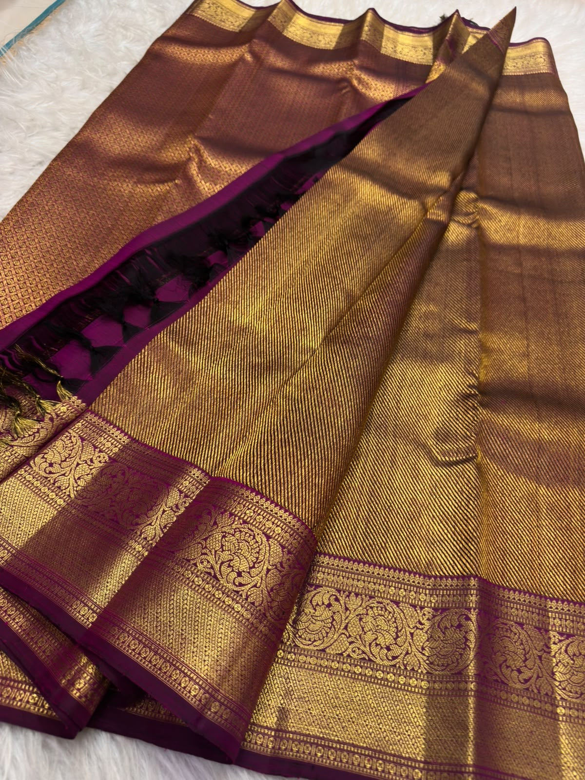 Handwoven Deep Plum Bronze Kanchipuram silk saree, body detail, twin peacock border panels