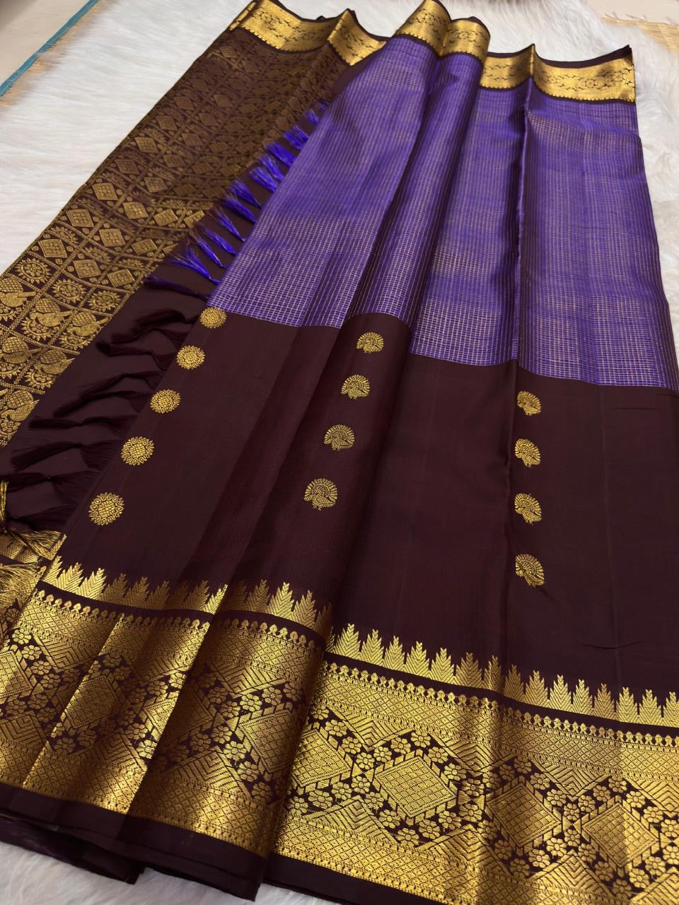 Kathiripoo Purple and Deep Kanchana Brown colour contrast on Kanchipuram silk saree.