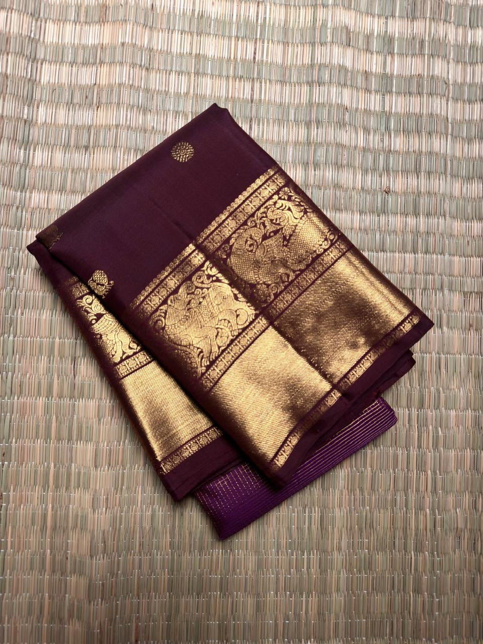 Royal orchid purple pure silk Kanjeevaram Korvai saree with Mayil and Yazhi zari border, full view