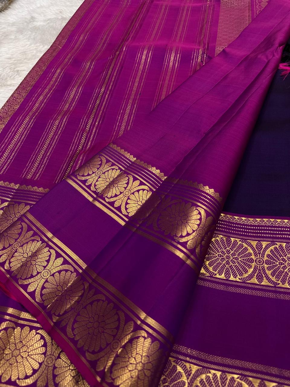 Royal purple Kanchipuram saree pallu with lotus zari motif