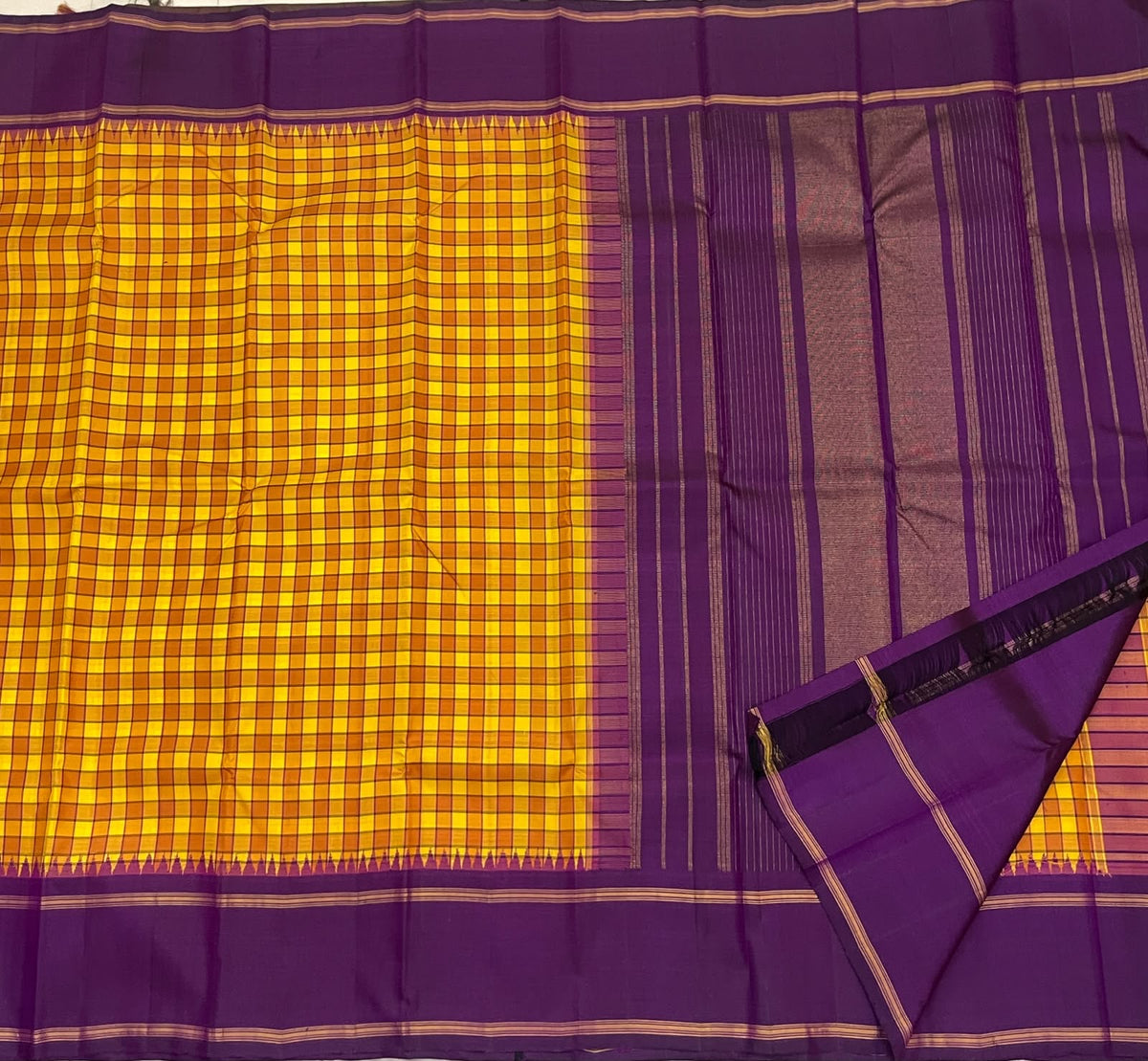 Turmeric Yellow Handwoven Pure Silk Kanchipuram Saree with Kanchi Kattam and Purple Rettapet Border, contrasting border detail