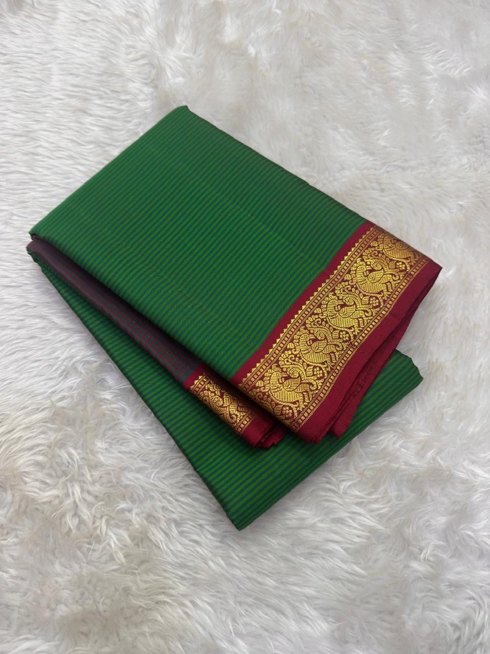 Peacock Green Vairaoosi Stripes Lightweight Pure Silk Kanchipuram Saree with Arakku Peacock Border – close view of body weave