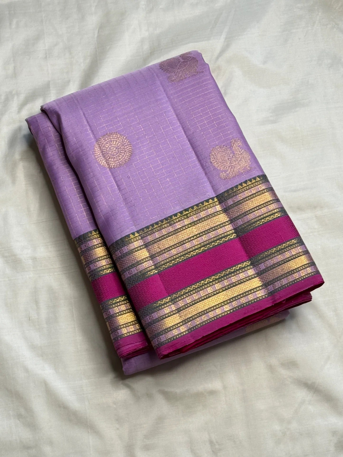 Rich rettapet gold zari pallu on radiant lavender Kanchipuram pure silk saree — Idam Living