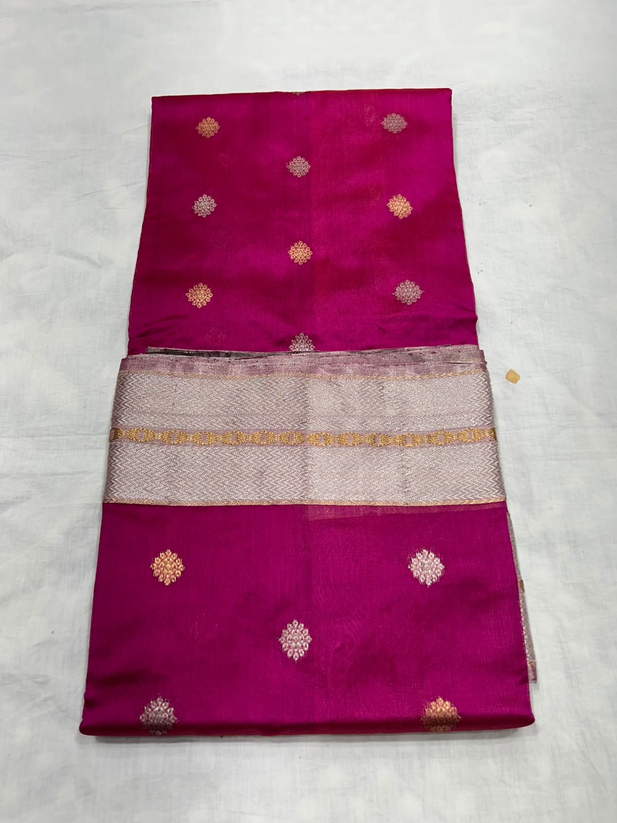 Detail of rani-pink Chanderi silk saree