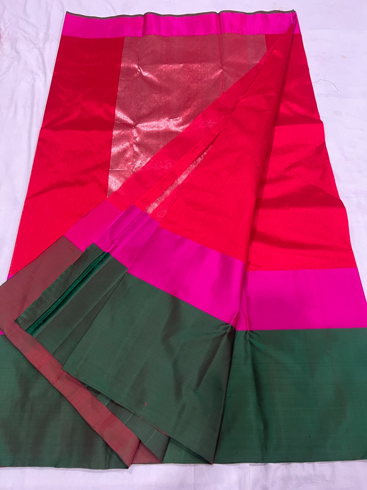 Vermilion red handloom Chanderi saree with bright rani pink border detail