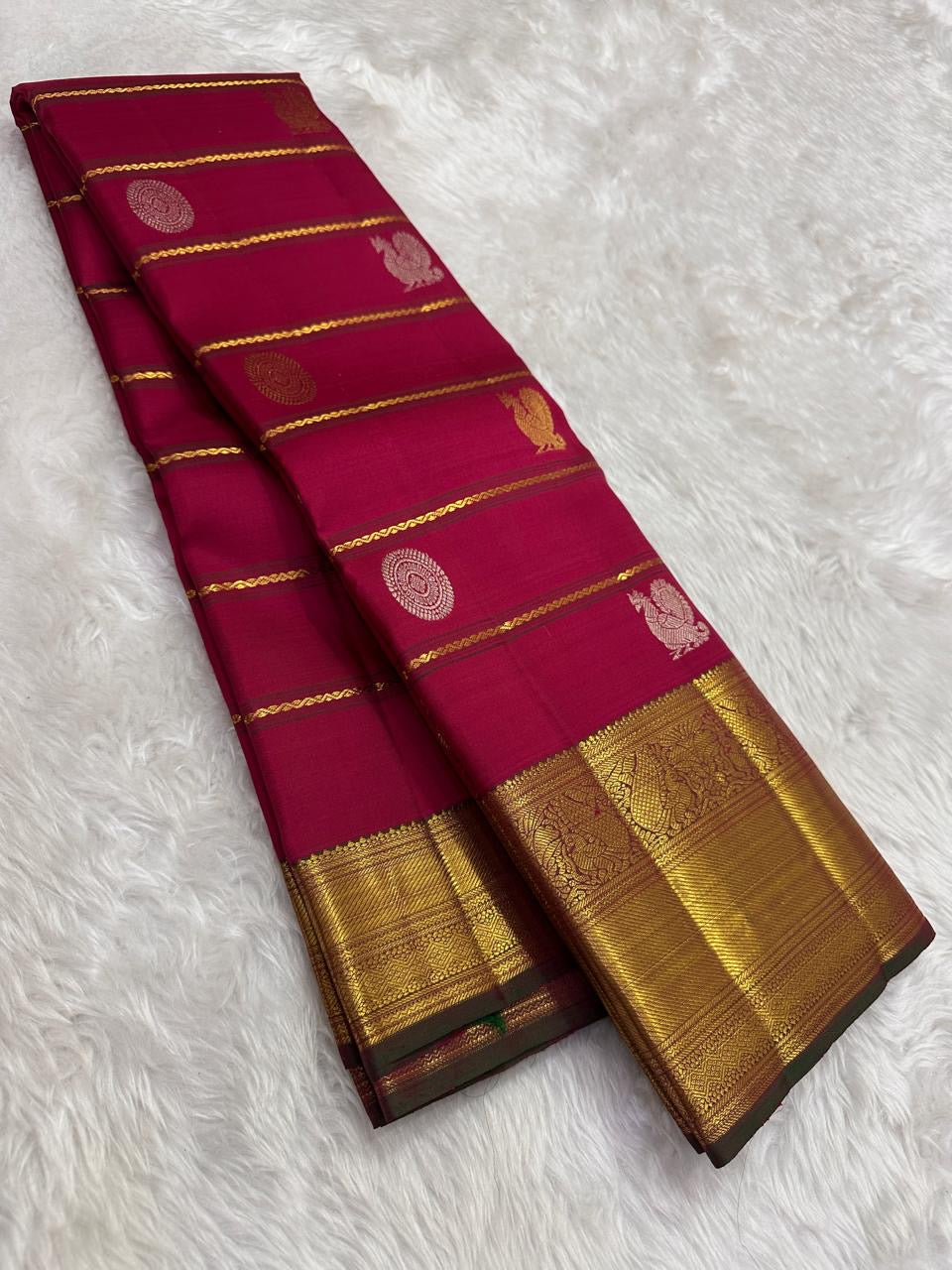 Rani pink Kanjeevaram saree with Veldhari Korvai weave and antique gold border — Idam Living