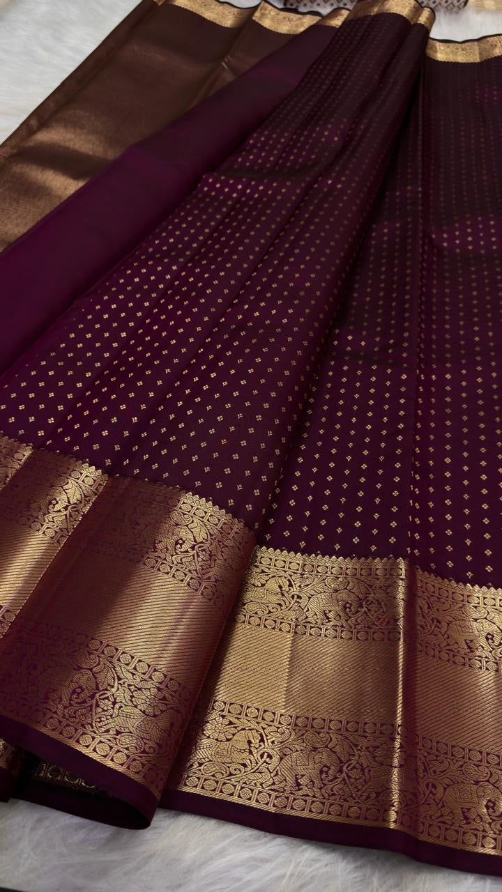 Pink Kanjivaram saree with Vanasringaram zari border