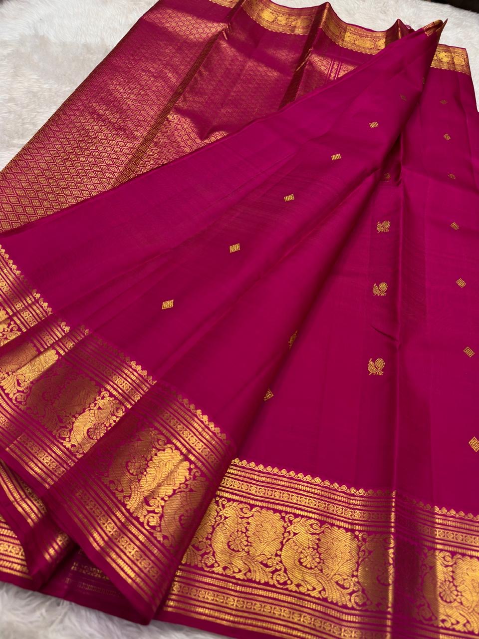 Rani pink maanga gold zari border kanchipuram – Idam Living Pure Silk Kanchipuram saree