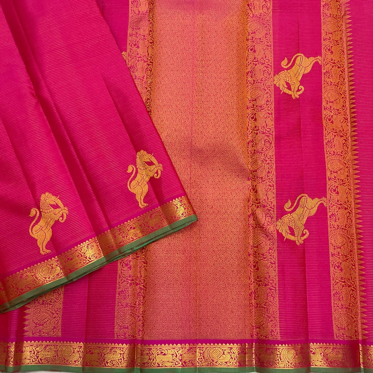 Fuchsia Pink Handwoven Pure Silk Kancheepuram Vairaoosi Saree with Yazhi Motif